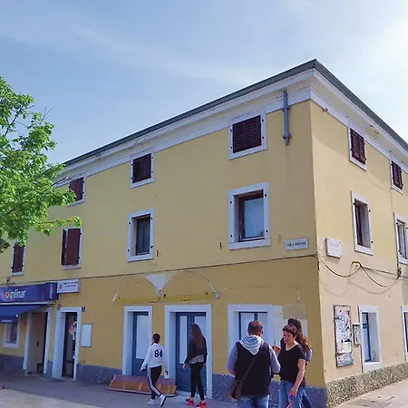 Rea & Deo Volente Apartment