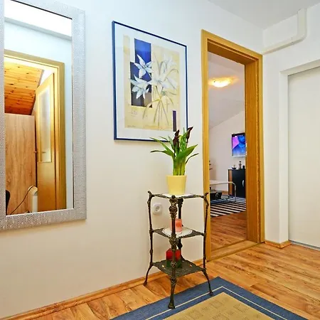 Rea & Deo Volente Apartment *