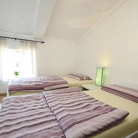 Rea & Deo Volente Apartment Porec